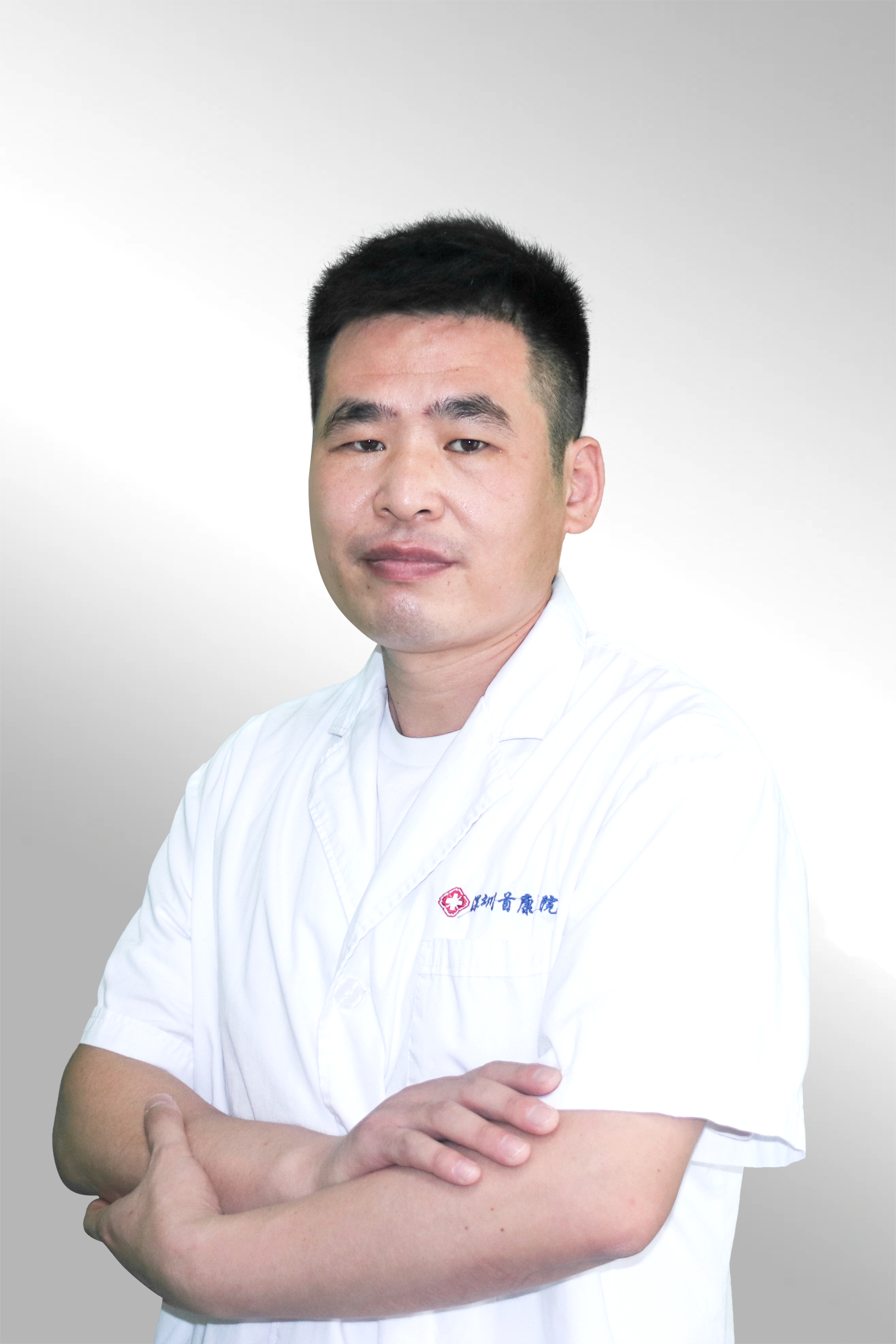 田胜利医生照片